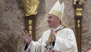 Nadškof Stane Zore: Božič naj vam utrdi prepričanje, da vas Bog ni zapustil (video)