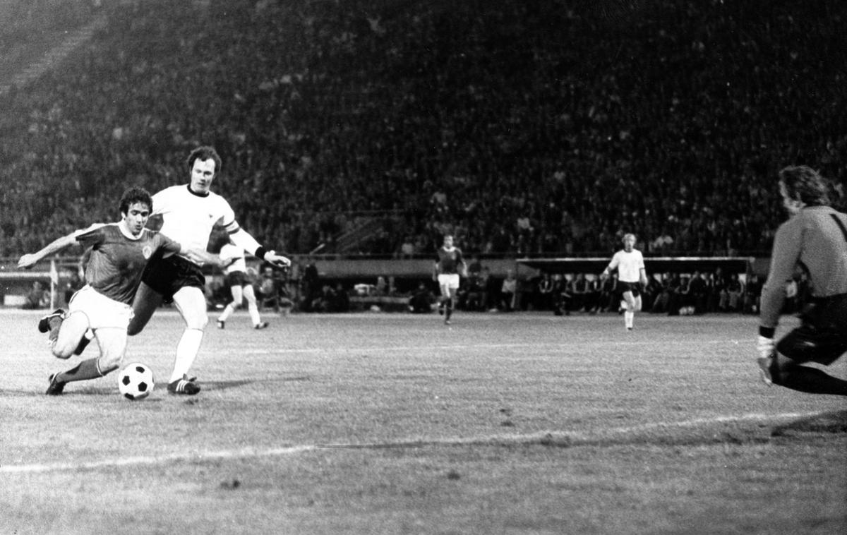 Danilo Popivoda | Zadetek, ki je obnorel takratno skupno domovino Jugoslavijo leta 1976, ko je v polfinalu evropskega prvenstva proti ZRN povedel "modre" v vodstvo z 1:0. | Foto Guliverimage