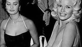 Sophia Loren: Res sem buljila v njene prsi