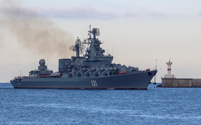 Križarka, ki je leta 2000 postala vodilna ladja ruske vojne mornarice v Črnem morju, je imela ključno vlogo med rusko vojaško kampanjo v Siriji, ki se je začela leta 2015. | Foto: Reuters