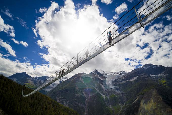 Most viseči Zermatt Švica | Foto: Valentin Flauraud