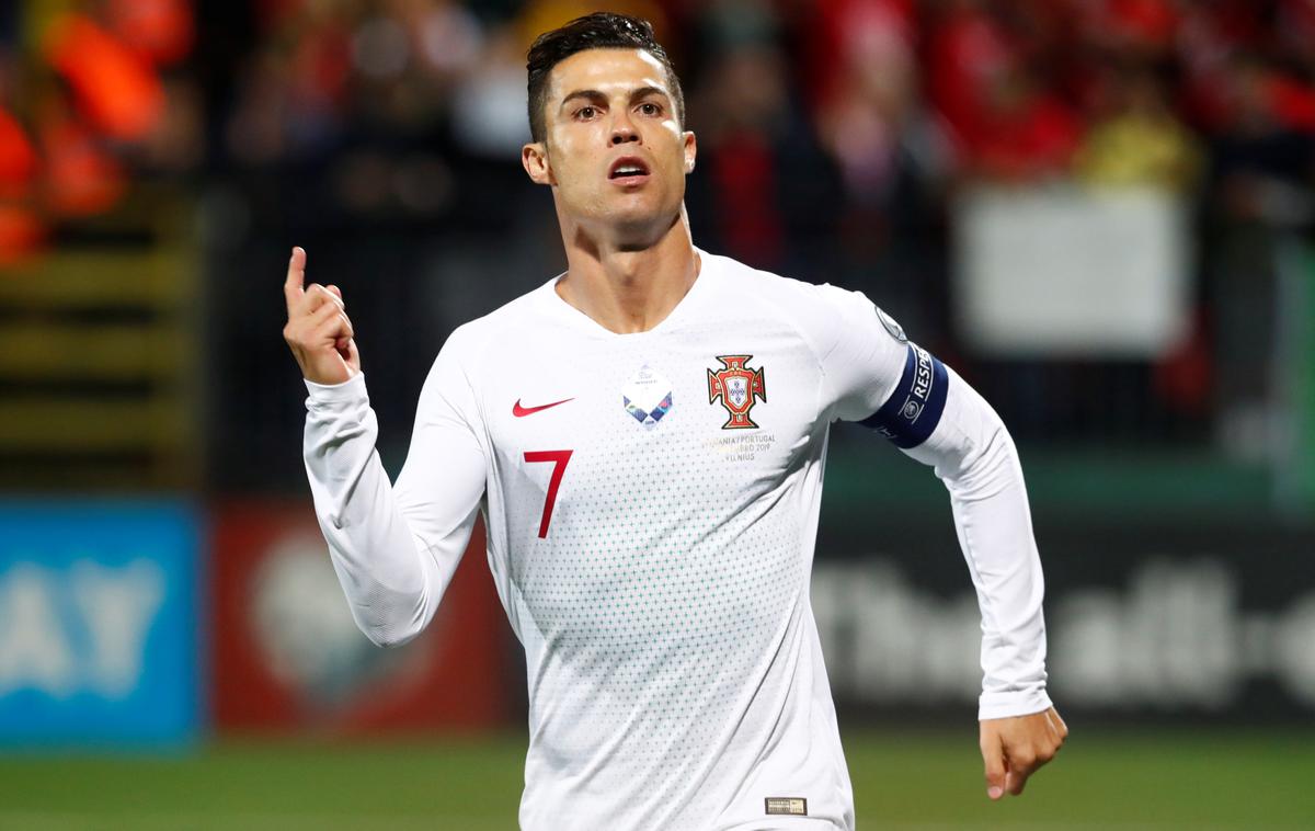 Cristiano Ronaldo | Cristiano Ronaldo je zdaj že pri 92. golih v reprezentančnem dresu in bo očitno kmalu presegel številko 100. | Foto Reuters