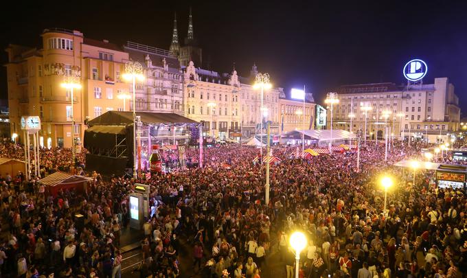 Trg Bana Jelačića v Zagrebu bo spet pokal po šivih. | Foto: Reuters