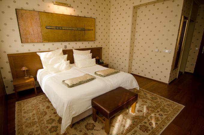 Antična soba v hotelu Mitra | Foto: Matjaž Vertuš