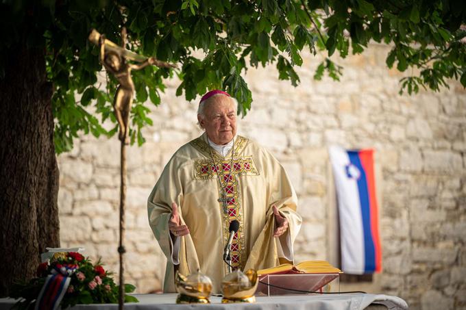 Koprski škof Jurij Bizjak | Foto: STA ,