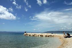 Na teh dveh hrvaških plažah se ne kopajte: morje je polno fekalij