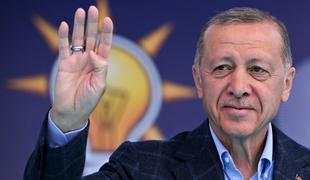 Erdogan v primeru poraza na volitvah napoveduje spoštovanje izidov