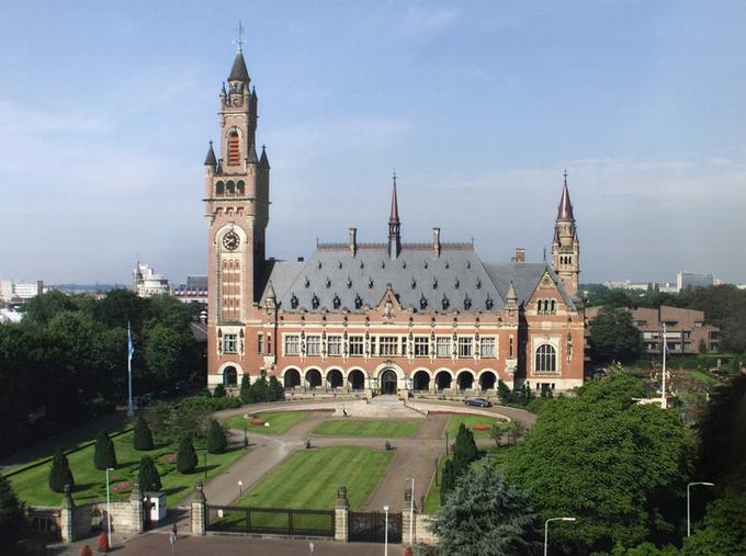 V Palači miru v Haagu bo branju razsodbe arbitražnega sodišča prisluhnila le slovenska stran. | Foto: Thomas Hilmes/Wikimedia Commons