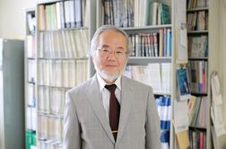 Nobelova nagrada za medicino Japoncu Ohsumi za odkritje mehanizma avtofagije
