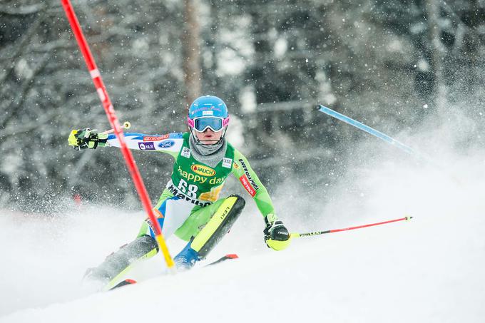 Meta Hrovat se je drugič v karieri znašla med dobitnicami točk. V slalomu je bila 29. decembra 2016 v Semmeringu 28., v veleslalomu v Kronplatzu pa se je po odlični vožnji v finalu uvrstila med 15 najboljših. | Foto: Sportida