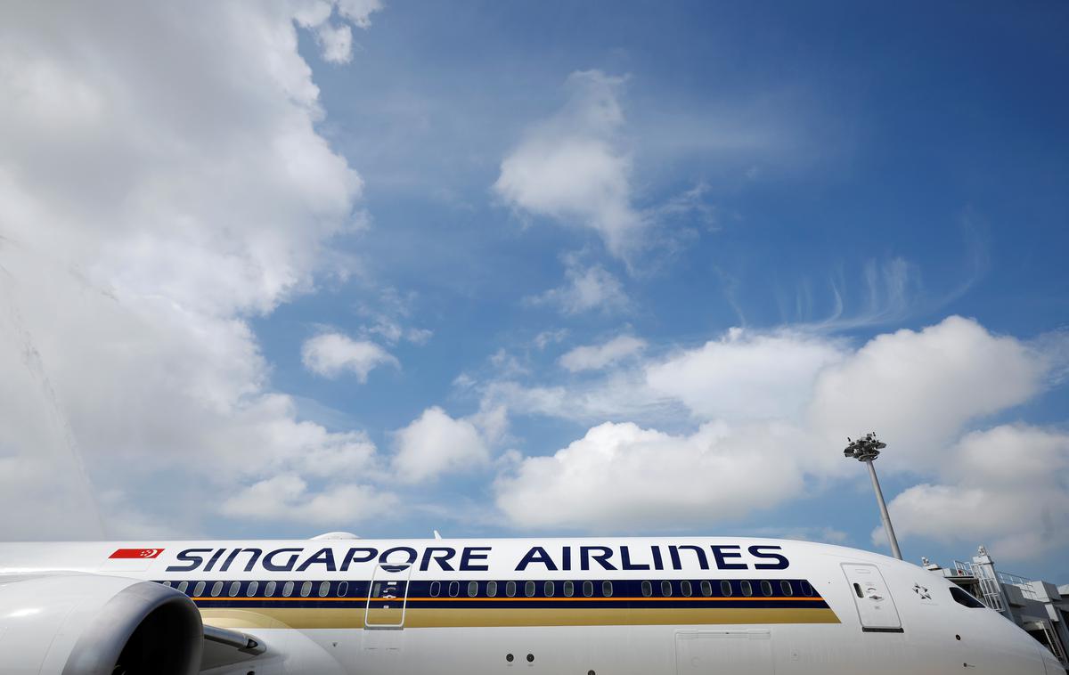 Singapore Airlines | Pri singapurski letalski družbi bodo gostom stregli hrano na letalih, ki bodo prizemljena. | Foto Reuters