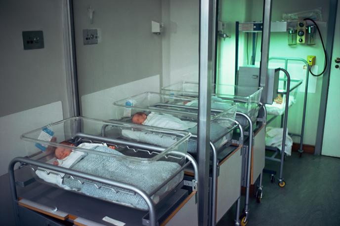 rojstvo | Japonska je lani beležila rekordno nizko število rojstev. Razlog so predvsem vrtoglavi stroški vzgoje in izobrazbe. | Foto Getty Images