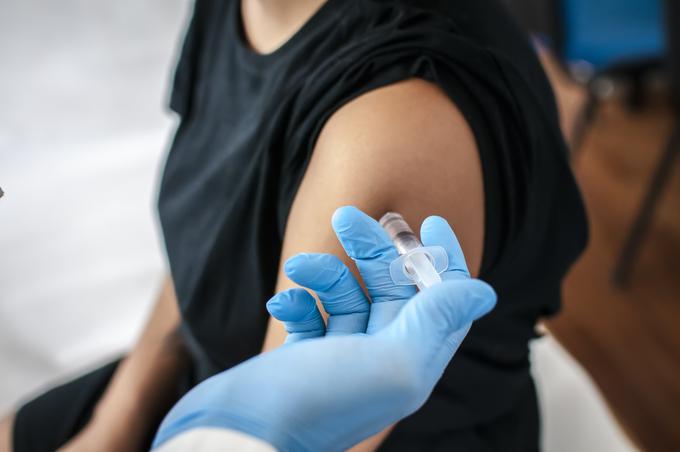 Letos je zanimanje za cepljenje preseglo vsa pričakovanja. | Foto: Thinkstock