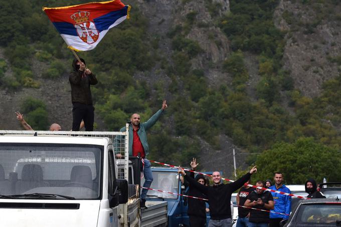 Konec leta so se znova močno zaostrili odnosi med Srbijo in Kosovom. | Foto: Reuters