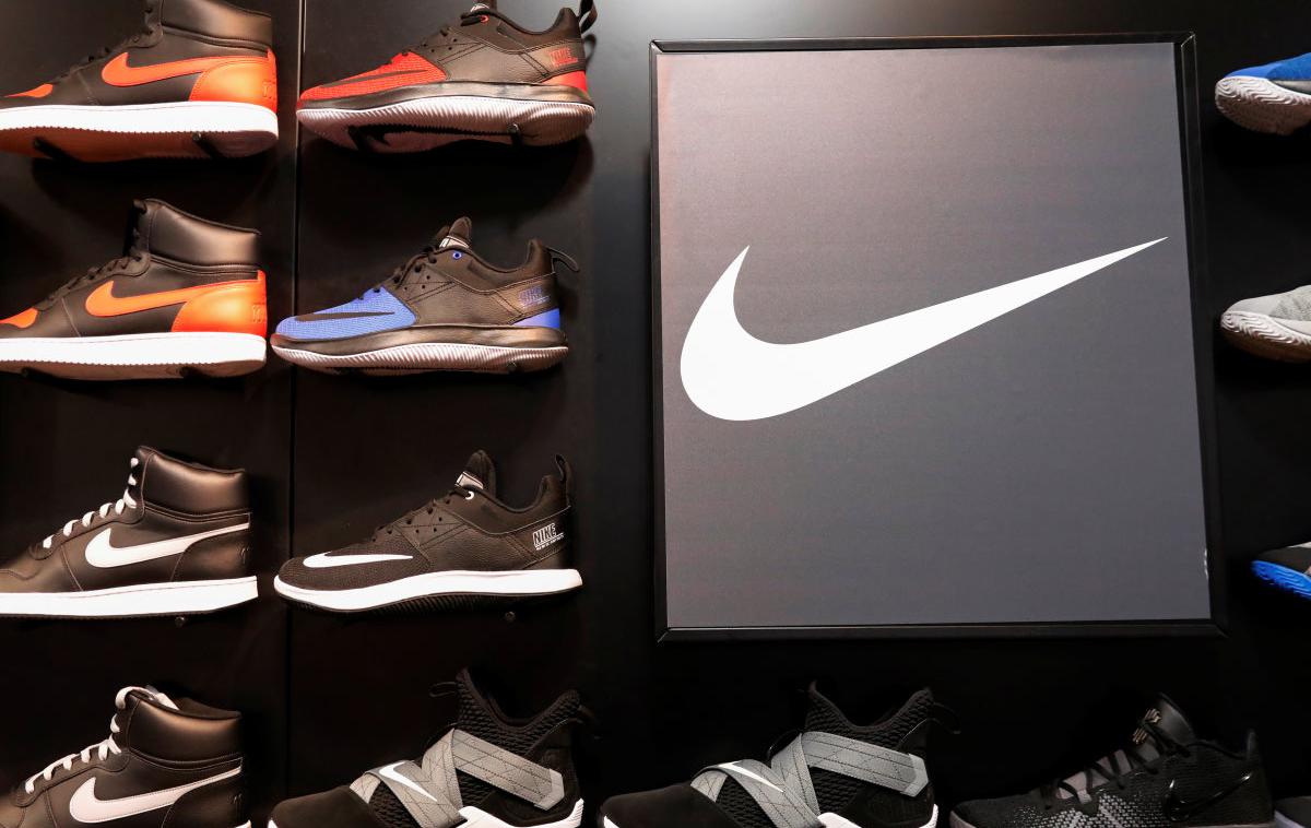 Nike | Nike meni, da je njihova blagovna znamka tako močna, da si zasluži več prihodkov od neposredne prodaje, tudi spletne. | Foto Reuters