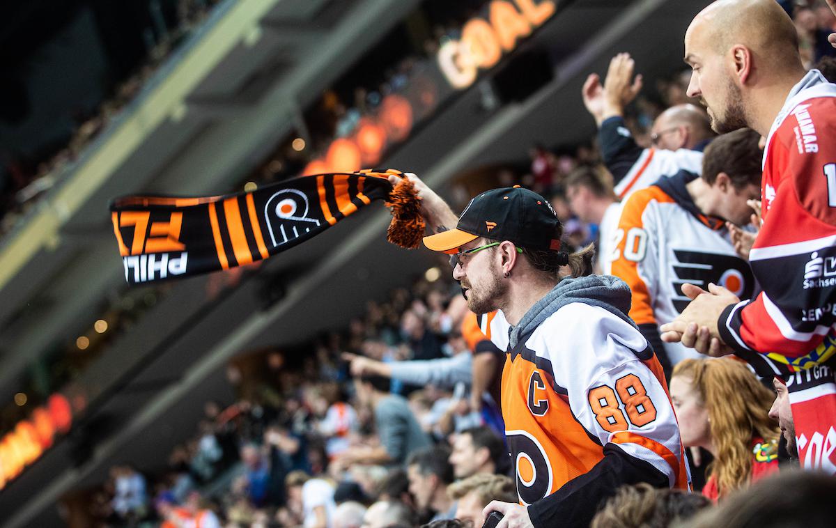 Chicago Blackhawks - Philadelphia Flyers NHL v Pragi 2019 | Hokejisti Philadelphie so se veselili zmage v Pragi. | Foto Grega Valančič/Sportida