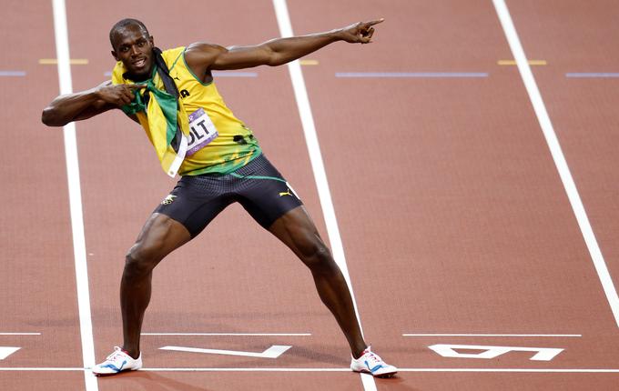 Tudi na olimpijskih igrah v Londonu je osvojil trojno zmago, njegova poza pa je bila tedaj svetu že dobro poznana. Jamajška štafeta je postavila nov svetovni rekord s časom 36,84, ki je še danes veljaven. V teku na 100 metrov je s časom 9,63 postavil olimpijski rekord. | Foto: Reuters