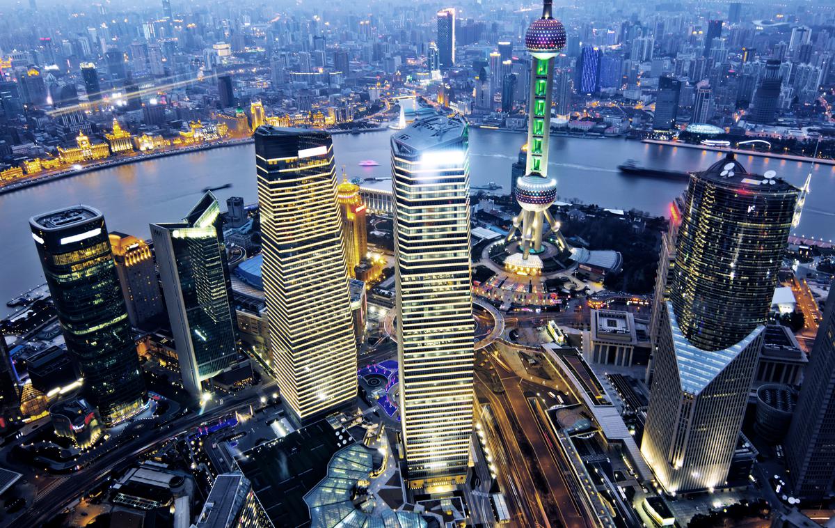 Shanghai | Šanghaj z okoli 26 milijoni prebivalcev ni le največji od kitajskih megalopolisov, ampak tudi finančno in gospodarsko središče te azijske velesile. | Foto Shutterstock