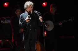 Bob Dylan prejel red častnika legije časti