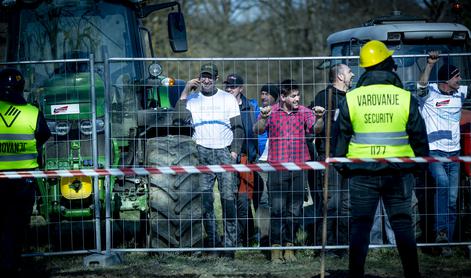 Traktoristi so se odpravili v središče Ljubljane #video