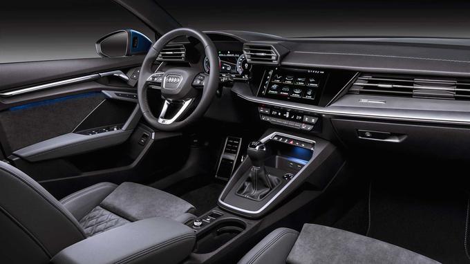 Digitalni merilniki in večja večopravilna enota sta glavni novosti nove generacije. Pri Audiju so k sreči ohranili fizična stikala za nadzor klimatske naprave. | Foto: Audi