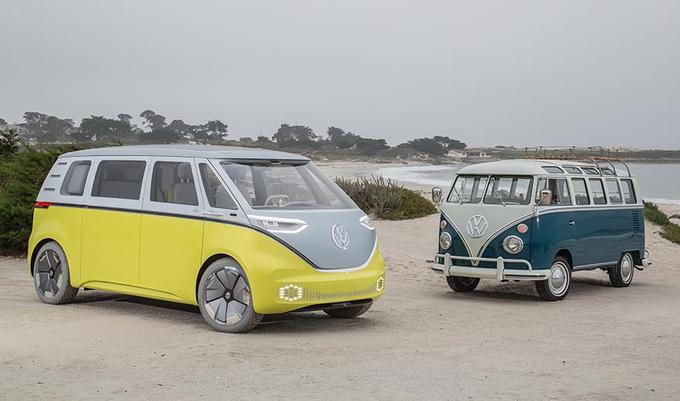 70 let razlike: originalni Volkswagnov kombi in njegov današnji naslednik, ki ga bo od leta 2022 poganjala elektrika. | Foto: Volkswagen