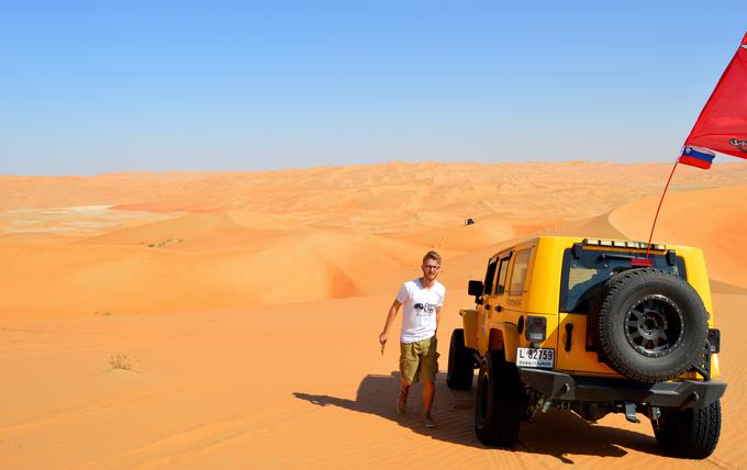 Najbolj privlačne puščave so oddaljene več ur vožnje. Na fotografiji puščava Liwa. Do prvih sipin pa ni daleč, morda pol ure iz središča Dubaja. | Foto: 