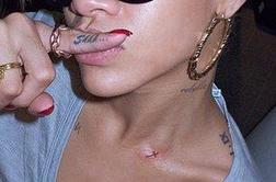 FOTO: Rihanna z novo tetovažo