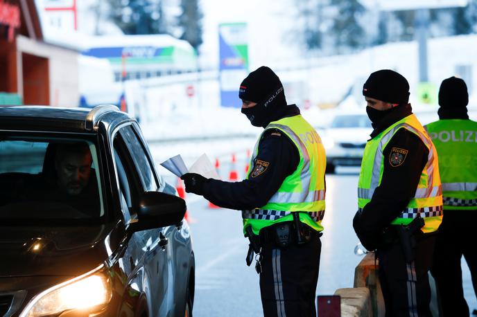 Avstrija covid-19 | Avstrijci višajo kazni v prometu. | Foto Reuters