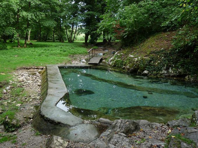 Kopališče v Klevevžu na Dolenjskem je navdušilo tudi popotnika Mitjo Lavtarja, ki v okviru projekta Slovenija obiskuje vse slovenske kraje.  | Foto: Wikipedia