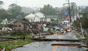 Po tajfunu na Japonskem našteli najmanj 33 žrtev #video #foto