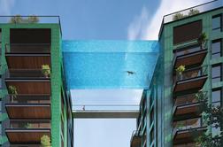 Prvi "lebdeči" bazen, v katerem se bo plavalo 35 metrov nad ulicami