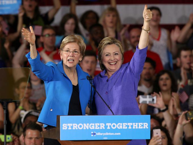 Še ta teden bo verjetno znano, ali bo Clintonova za svojo podpredsedniško kandidatko imenovala  Elizabeth Warren. Zadnja velja za ostro nasprotnico Donalda Trumpa in simpatizerko politik demokratičnega socialista Bernarda Sandersa. | Foto: Reuters