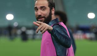 17 let izjemne kariere: Gonzalo Higuain napovedal tekmovalno upokojitev