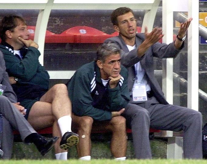 Tako je na Euru 2000 pomagal selektorju Srečku Katancu. Trener vratarjev je bil takrat Janko Irgolič. | Foto: Reuters