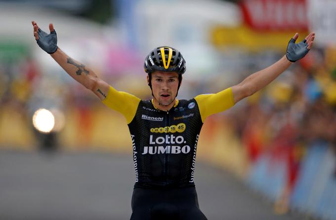 Roglič je pometel s konkurenco v 19. etapi dirke po Franciji in prišel do druge etapne zmage. | Foto: Reuters