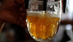 Evropa želi, da namesto navadnega pijete pivo z manj alkohola