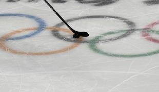 "Razvajeni" ruski hokejisti močno razjezili smučarsko skakalko