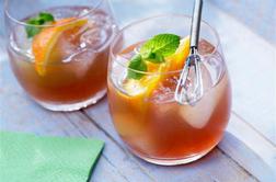 Okusni in zdravi: domači ledeni čaji