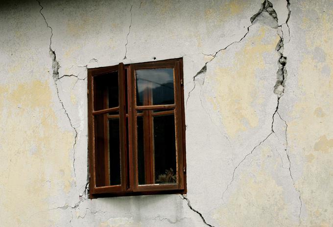 Rušilni potres v Posočju je postal mejnik v slovenski seizmologiji. | Foto: STA ,
