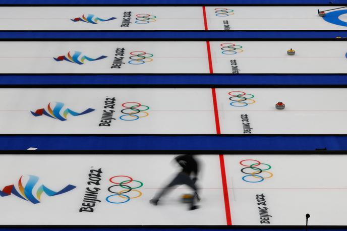 Curling Peking 2022 | Na ZOI v Pekingu se bodo danes za točke že potegovale prve reprezentance v curlingu. | Foto Reuters