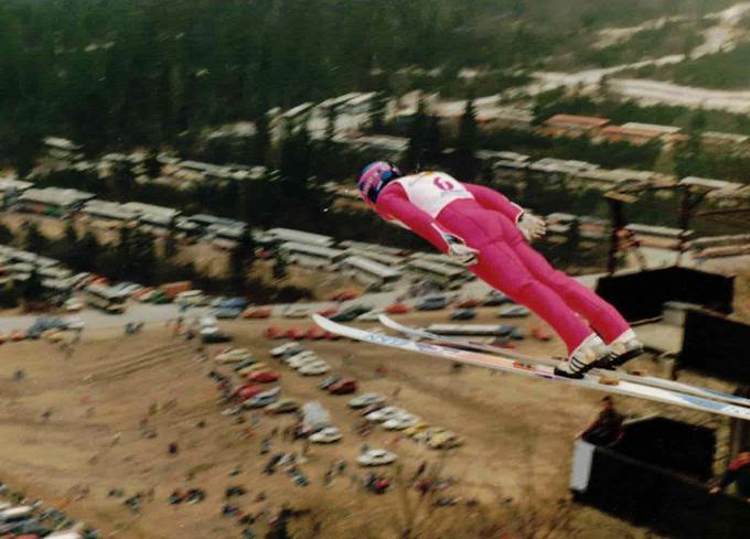 Knafljev osebni skakalni rekord znaša 145 metrov.  | Foto: Osebni arhiv