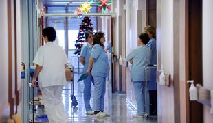 Najbolje plačana medicinska sestra je oktobra prejela 7.200 evrov bruto plače
