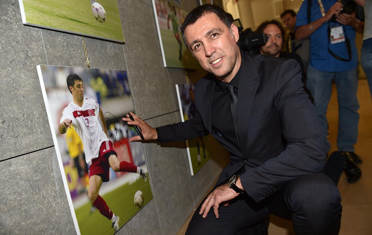 Hakan Sükur | Hakan Sükür je pred leti v Turčiji veljal za nogometnega boga. | Foto Getty Images