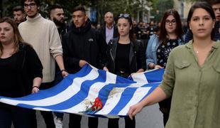 Na tisoče Grkov na ulice ob obletnici vstaje proti hunti