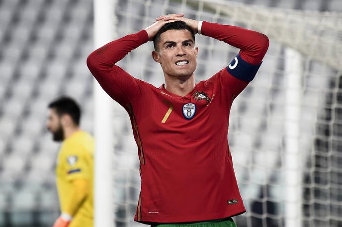 Cristiano Ronaldo | Če bi Portugalska potegnila krajšo v play-offu za SP 2022, bi Cristiano Ronaldo prvič v svoji karieri ostal brez velikega tekmovanja. | Foto Guliverimage