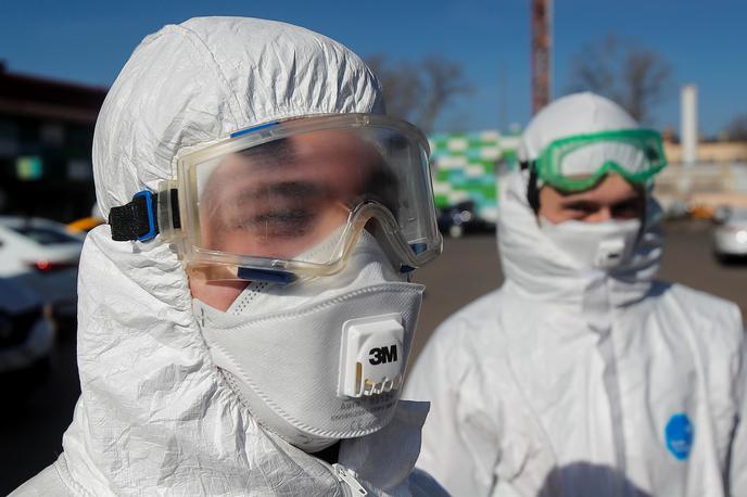Moskva | V Rusiji je številka okuženih majhna glede na velikost države, a v zadnjih dneh beležijo občuten porast. | Foto Reuters