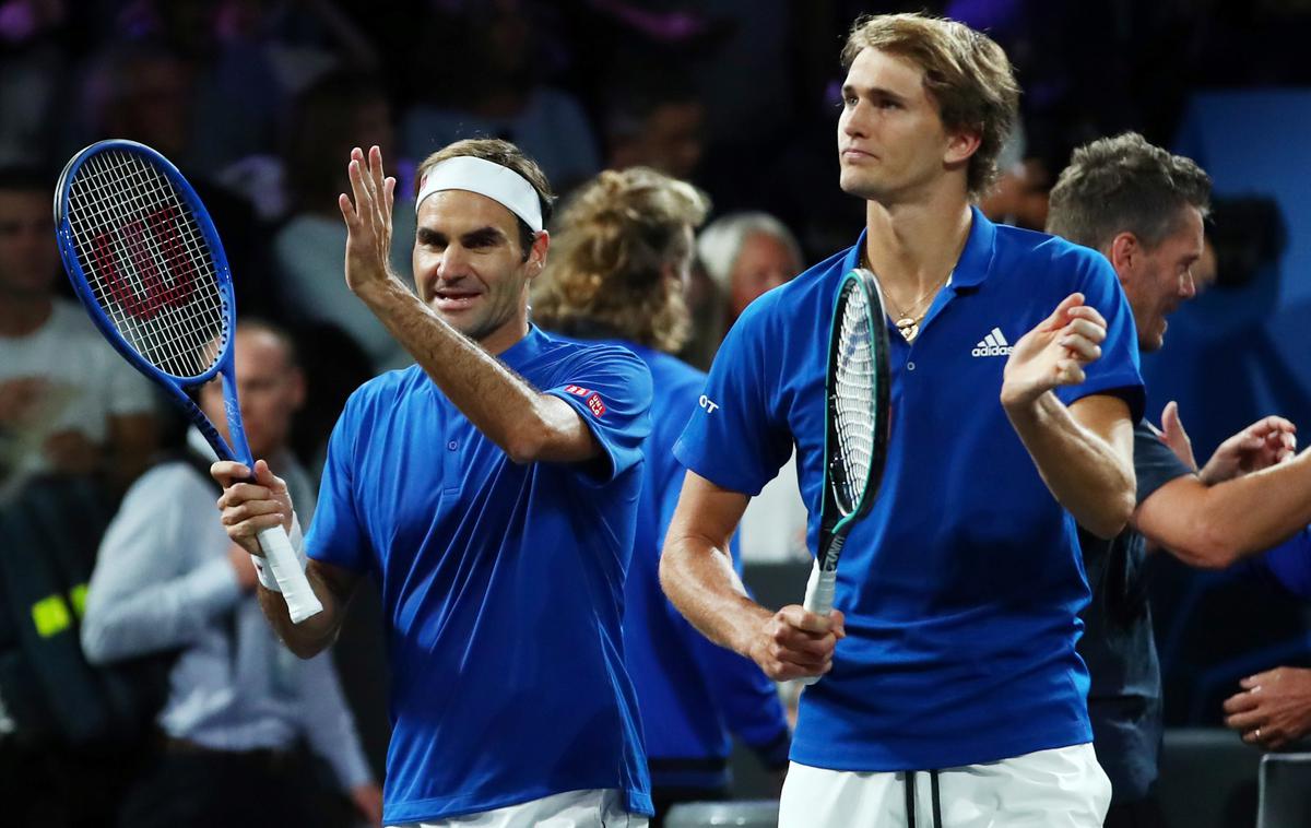 Roger Federer, Alexander Zverev | Roger Federer in Alexander Zverev sta se veselila zmage v dvojicah. | Foto Reuters