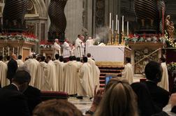 Slovenski škofje s slovesno mašo v baziliki sv. Petra sklenili obisk Vatikana