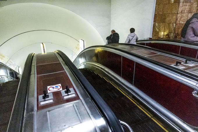 Sistem podzemne železnice v Kijevu je najgloblji na svetu, sega kar 105,5 metra v globino.  | Foto: Ana Kovač
